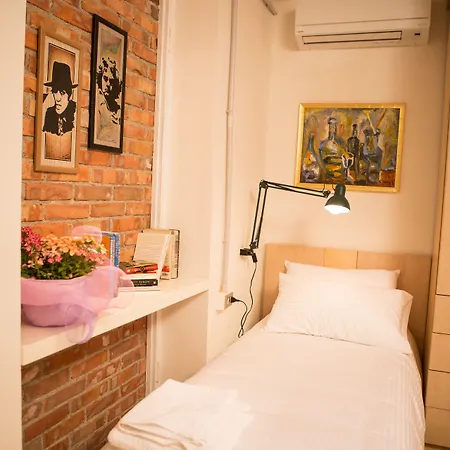 Bed & Breakfast Artistic