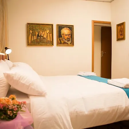 Artistic 3* Tirana