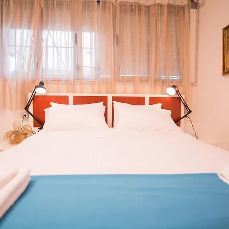 Bed & Breakfast Artistic 3*