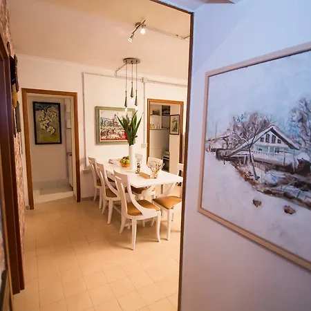 Artistic Bed & Breakfast