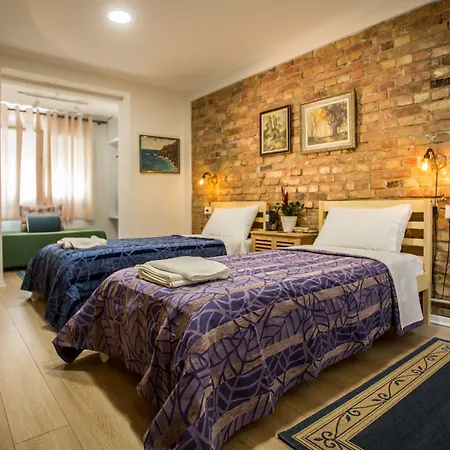 Bed & Breakfast Artistic