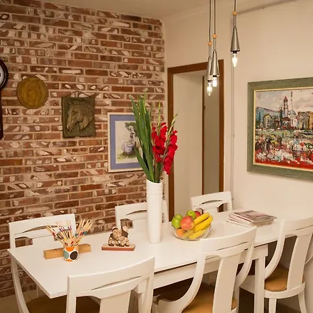 Oda ve Kahvaltı Artistic 3*