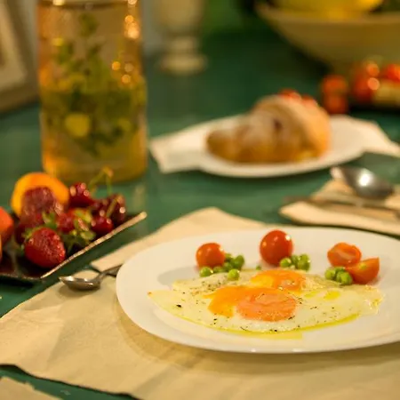 Oda ve Kahvaltı Artistic 3*