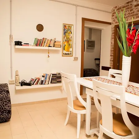 Bed & Breakfast Artistic 3*
