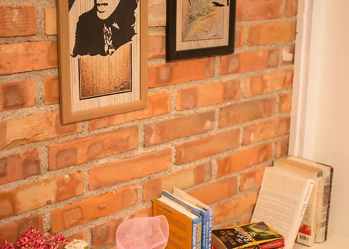 Couette-café Artistic Tirana