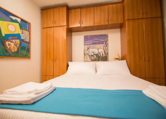 Artistic Couette-café 3*