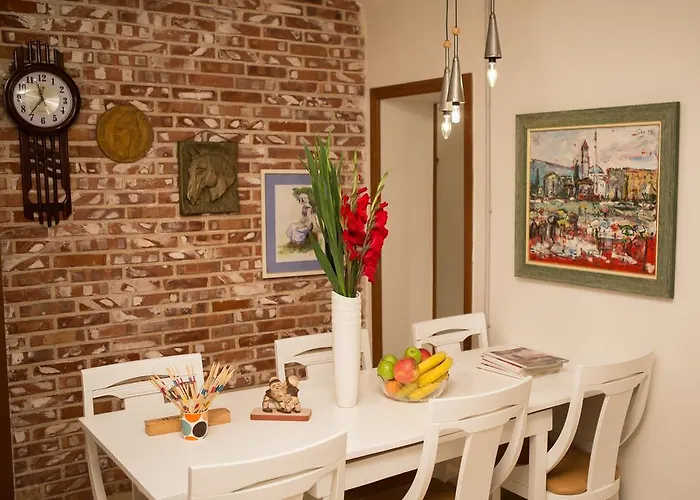 Couette-café Artistic 3*